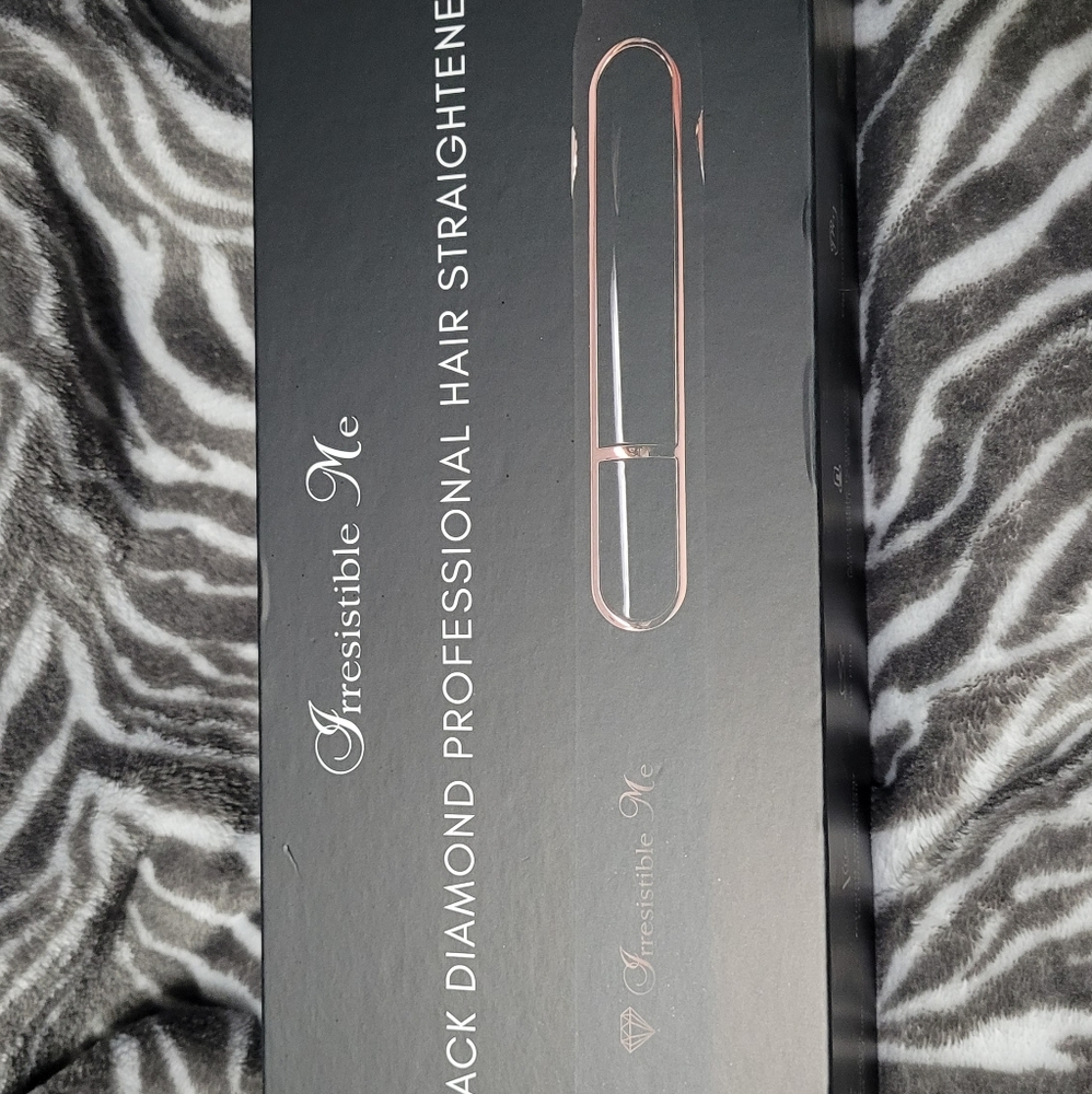 Irresistible me black diamond hair straightener